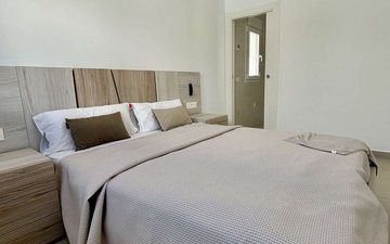 Property slide 21