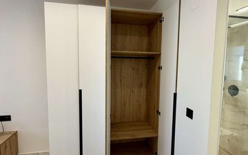 Property slide 20