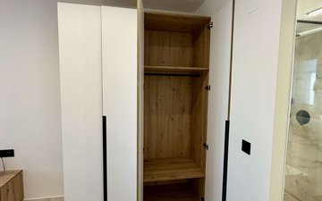 Property slide 20