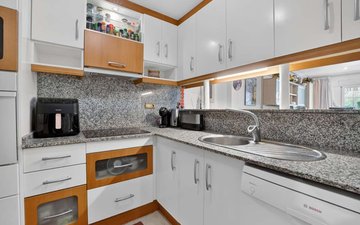 Property slide 19