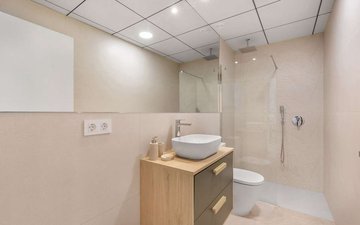 Property slide 20