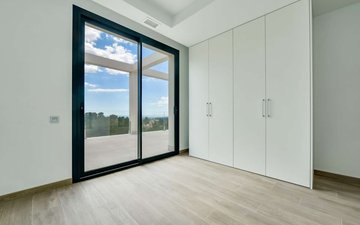 Property slide 40