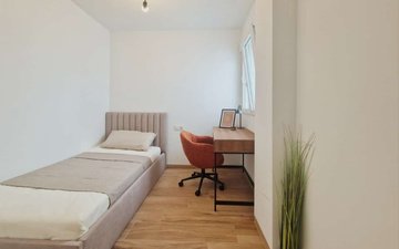 Property slide 10