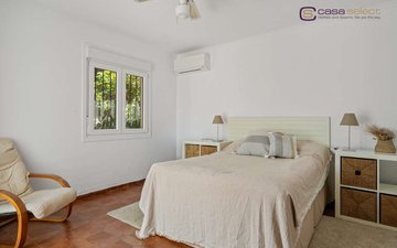 Property slide 10