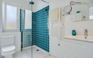 Property slide 16