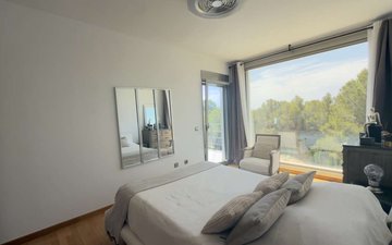 Property slide 17