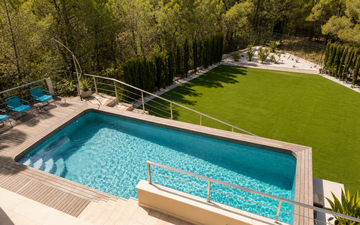 Property slide 10