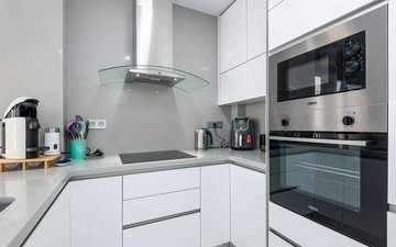 Property slide 32