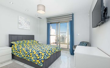 Property slide 39
