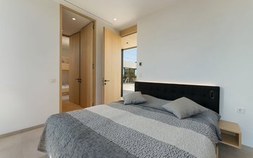 Property slide 16