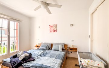 Property slide 32