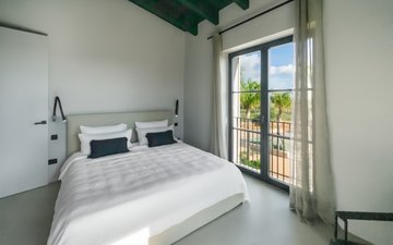 Property slide 20