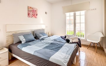 Property slide 25
