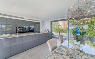 Property slide 20