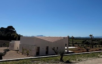 Property slide 18
