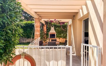 Property slide 18