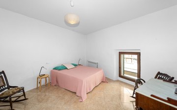 Property slide 42