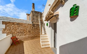 Property slide 50