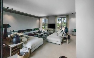 Property slide 21