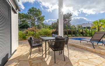 Property slide 17