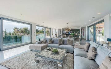 Property slide 25