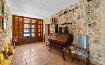 Property slide 19