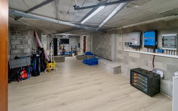 Property slide 22