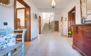 Property slide 21
