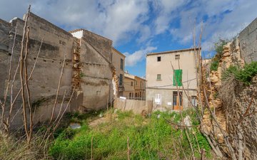 Property slide 14