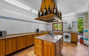 Property slide 18