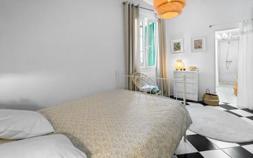Property slide 14