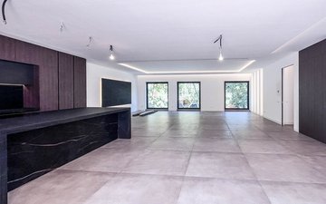 Property slide 22