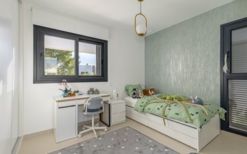 Property slide 16
