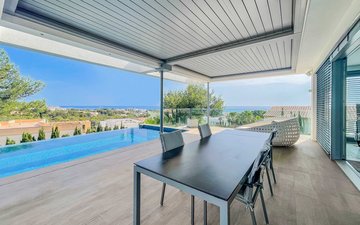 Property slide 16