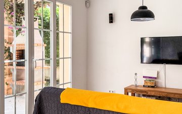 Property slide 10