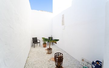 Property slide 10