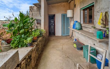 Property slide 20