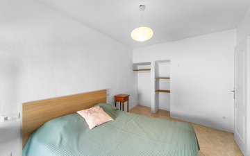 Property slide 46
