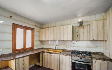 Property slide 12
