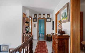Property slide 10