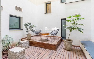 Property slide 39