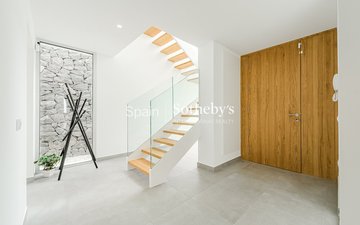 Property slide 22