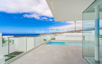 Property slide 14
