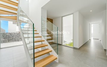 Property slide 21