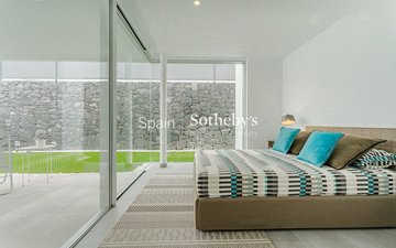 Property slide 31