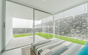 Property slide 25