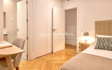 Property slide 25