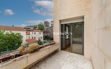 Property slide 31