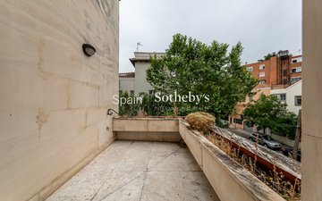 Property slide 39