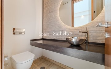 Property slide 14